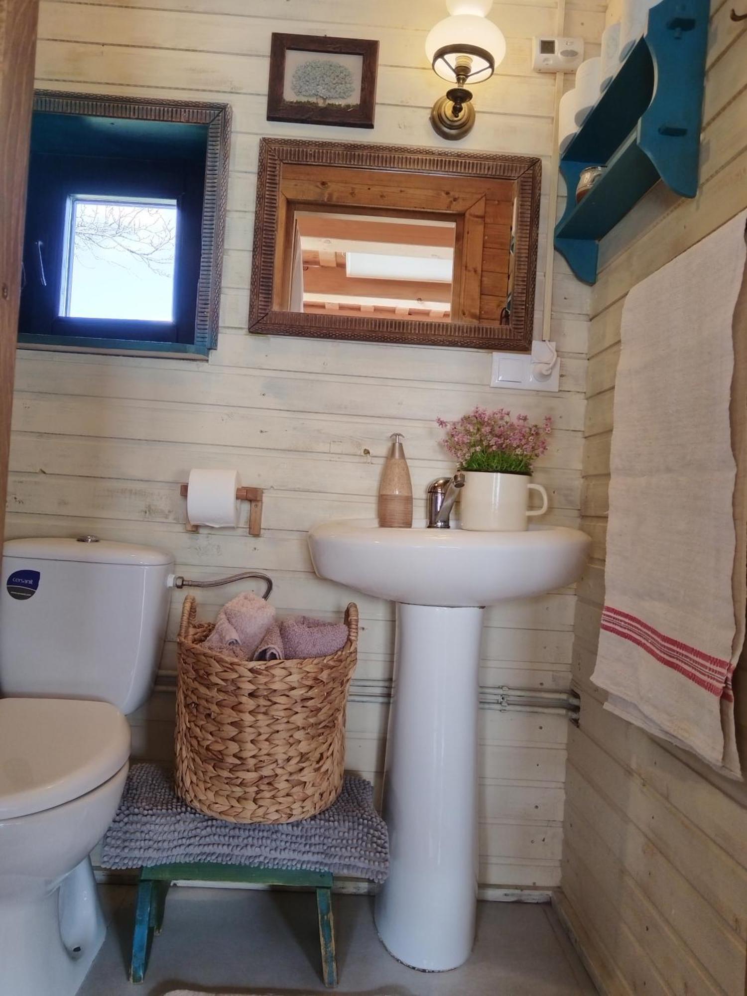 Small Apartment In Breb S Cosy Barn Extérieur photo